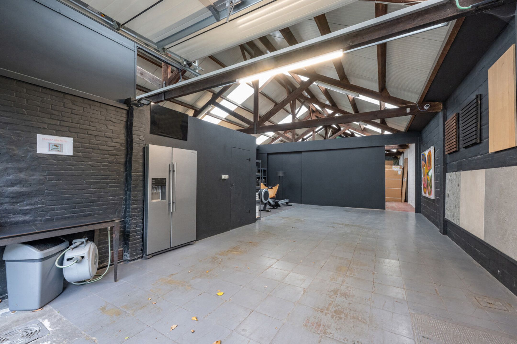 Ruim bedrijvencomplex met opslagruimte en kantoren te Kalmthout  foto 3