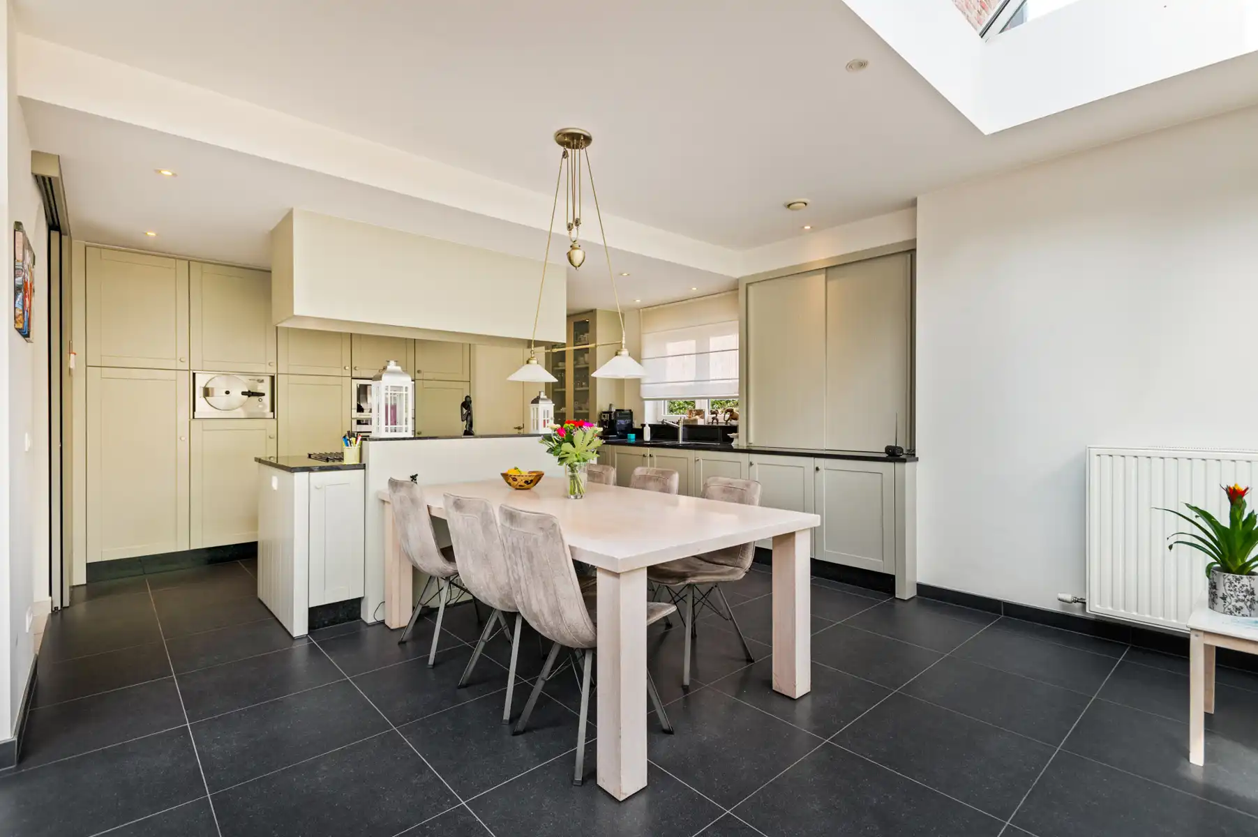 Ruime villa 570 m² met zwembad op 1575 m²  foto 11