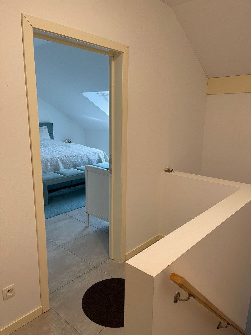 Moderne duplex van 130m² met 3 slaapkamers en parking te Dilsen foto 19