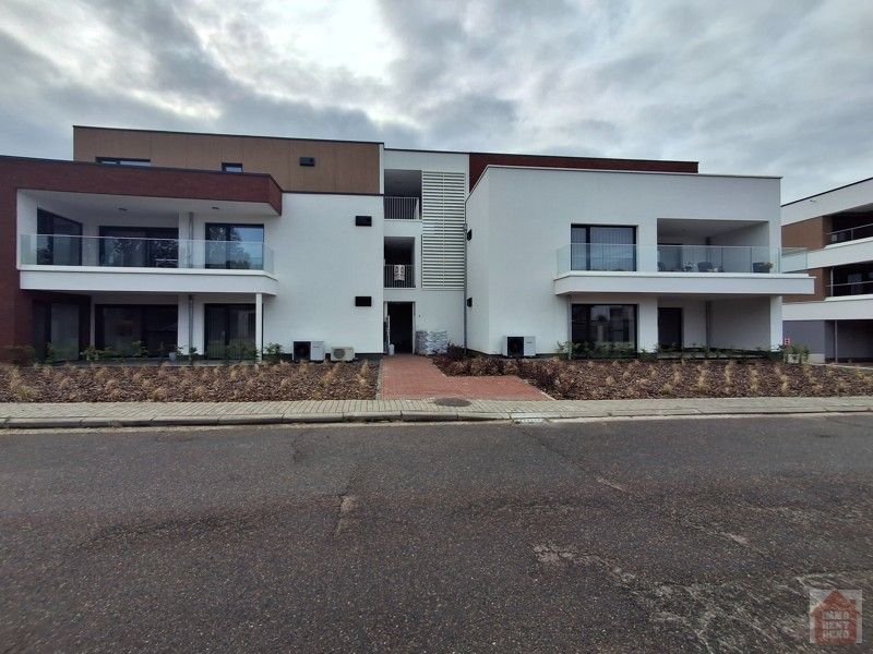 Appartement op topligging met groot terras en parking foto {{pictureIndex}}