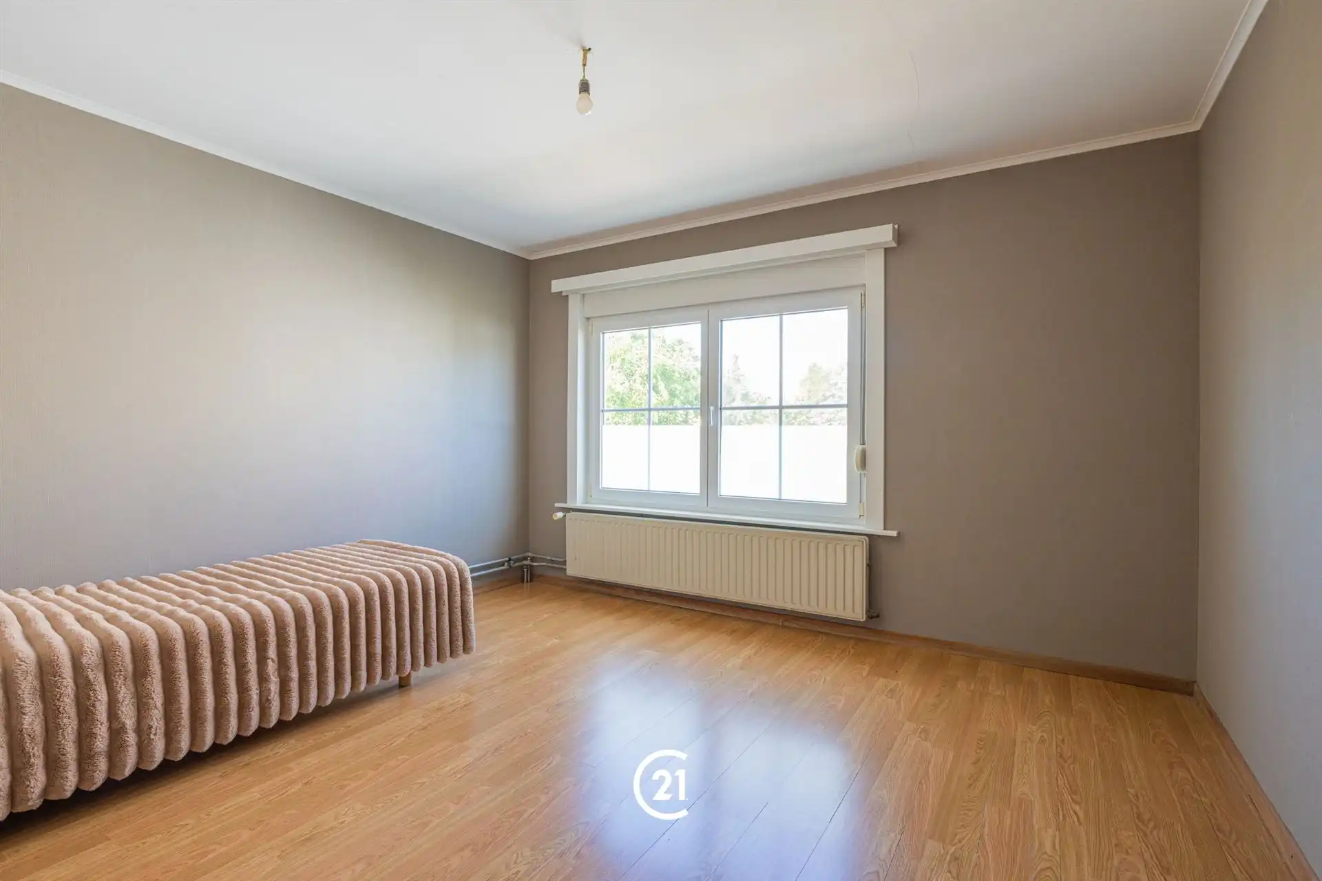 Ruime, op te frissen gezinswoning foto 6