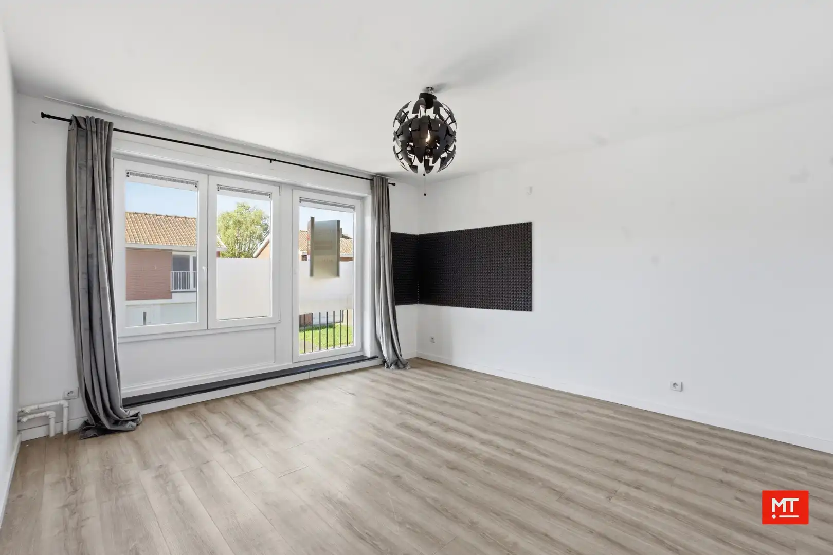 Instapklare, energiezuinige woning met 3 slaapkamers, tuin en garage te koop in een rustige wijk te Zonnebeke foto 8