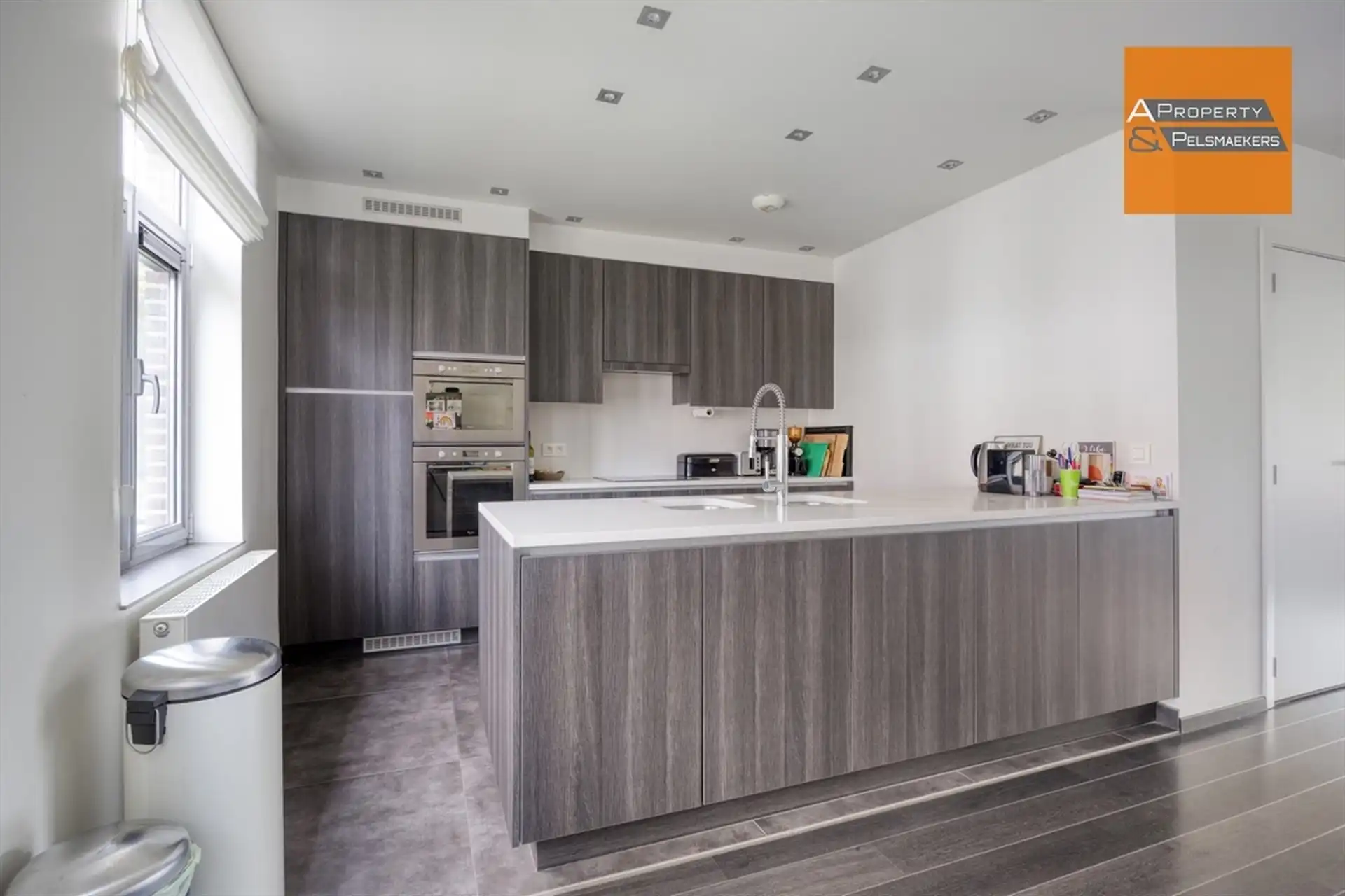 Instapklaar duplex-appartement met groen uitzicht in het centrum van Ottenburg foto 9