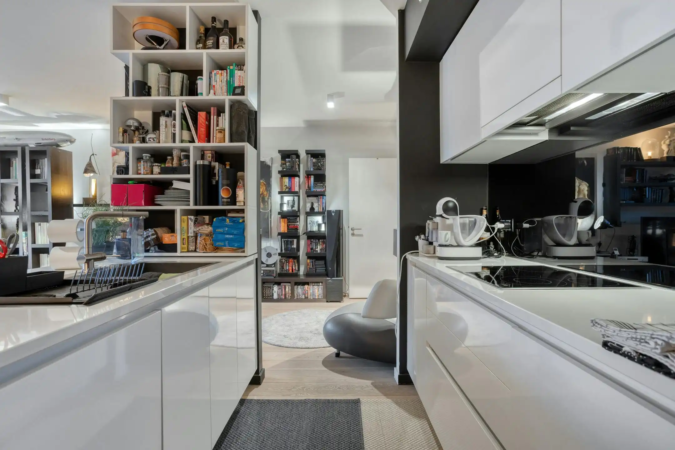 Appartement met 3 slaapkamers naast het kanaal van Brussel foto 6