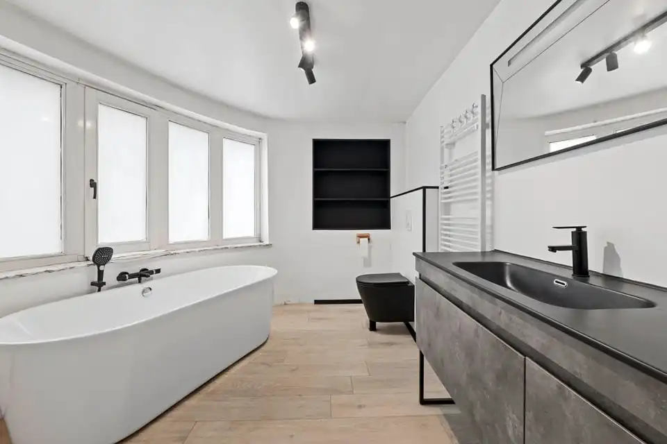 RUIME WONING MET VEEL POTENTIEEL IN BILZEN-HOESELT foto 16