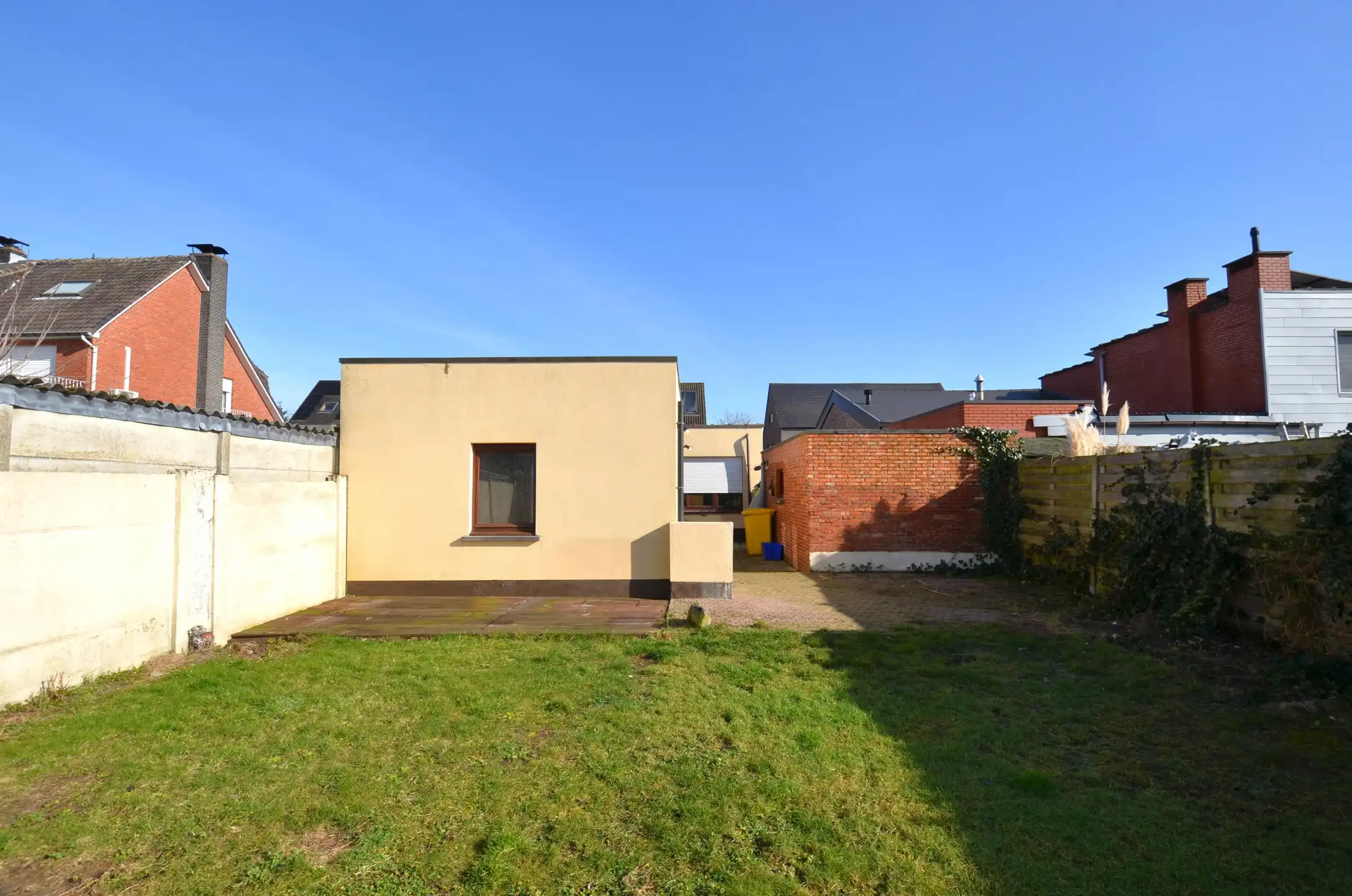 Te renoveren laagbouw op TOP-ligging foto 5