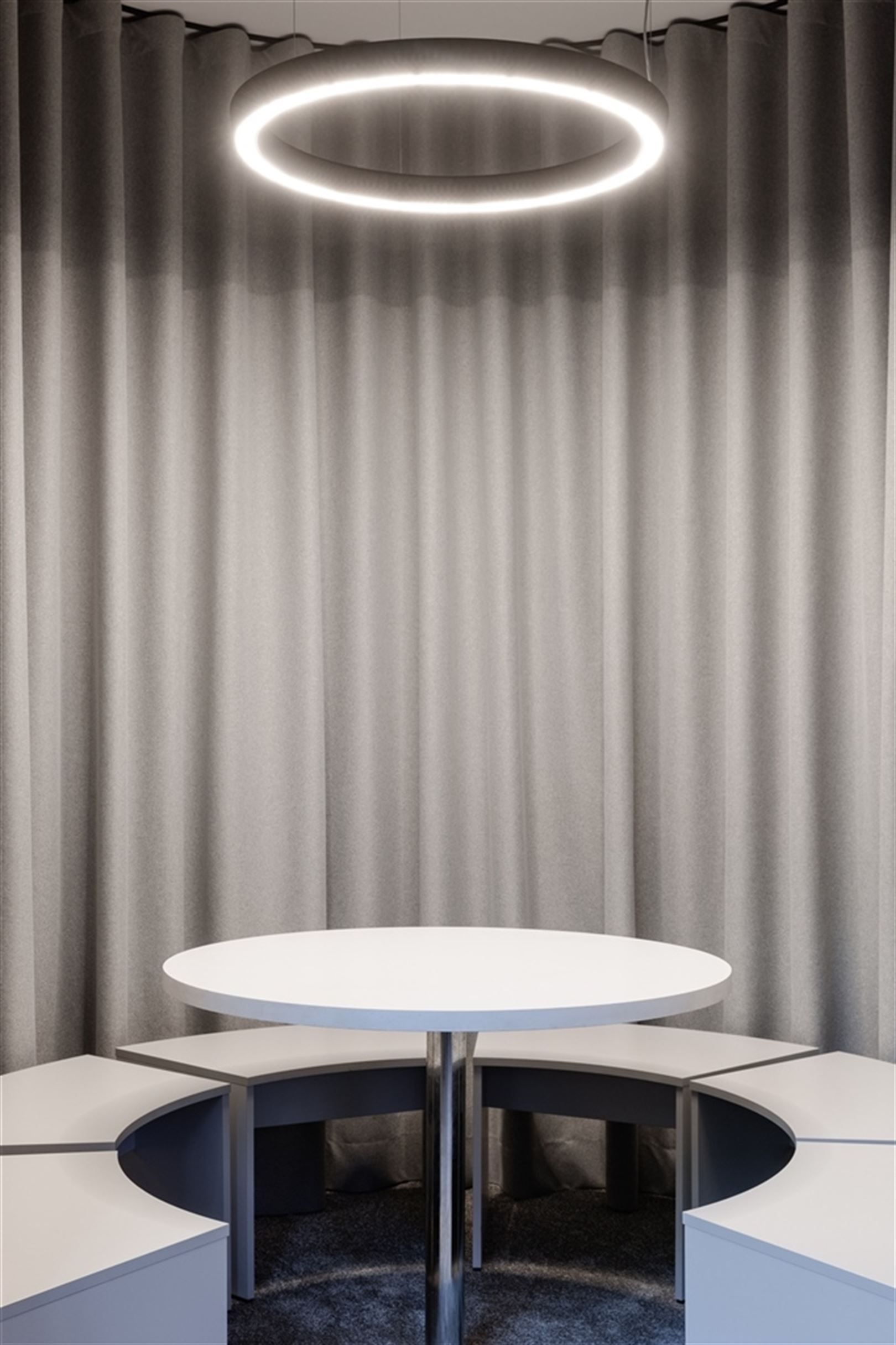 Kantoorgebouw foto 3