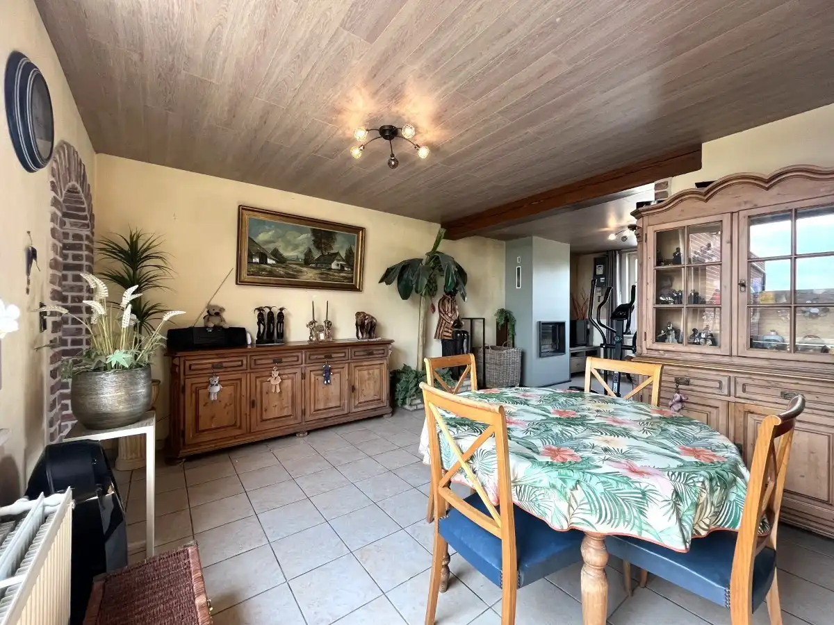 Zandvoorde – Landelijk gelegen woning met tuin en vrij uitzicht foto 6