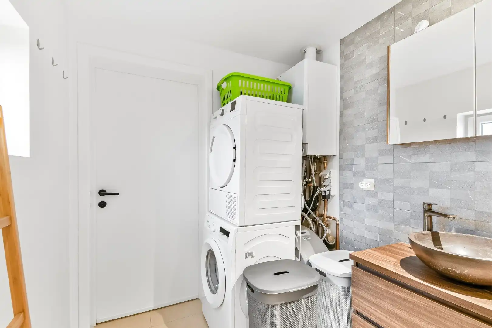 Instapklaar duplexappartement met 3 slaapkamers op rustige en centrale ligging te Lombardsijde foto 9