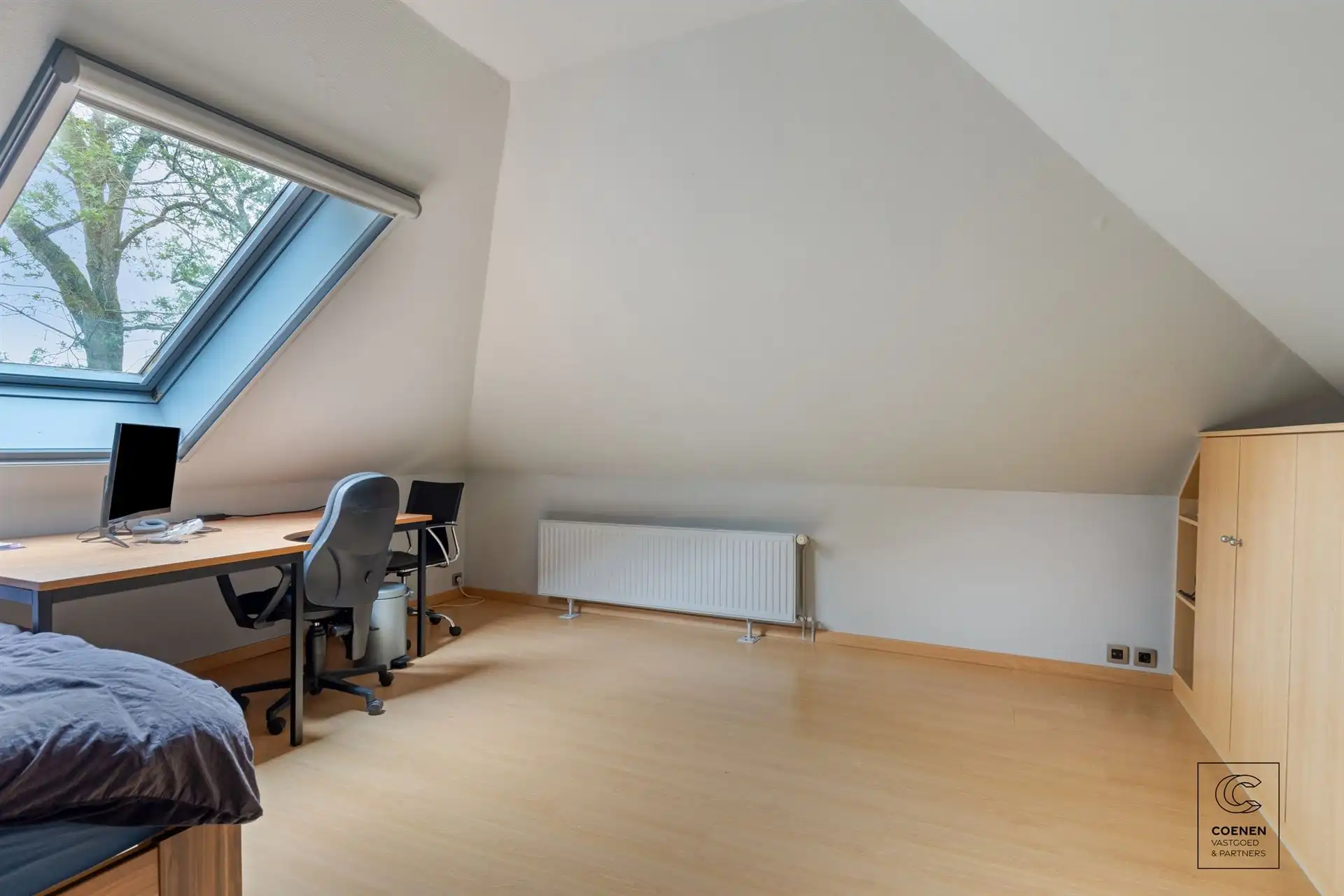 Charmante villa van 424 m² met 4 slpks, royale garage en tuin! foto 17