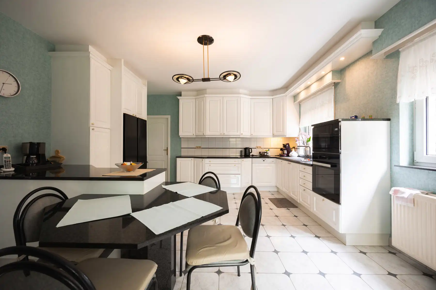 Royaal vrijstaand landhuis in zeer rustige buurt foto 11