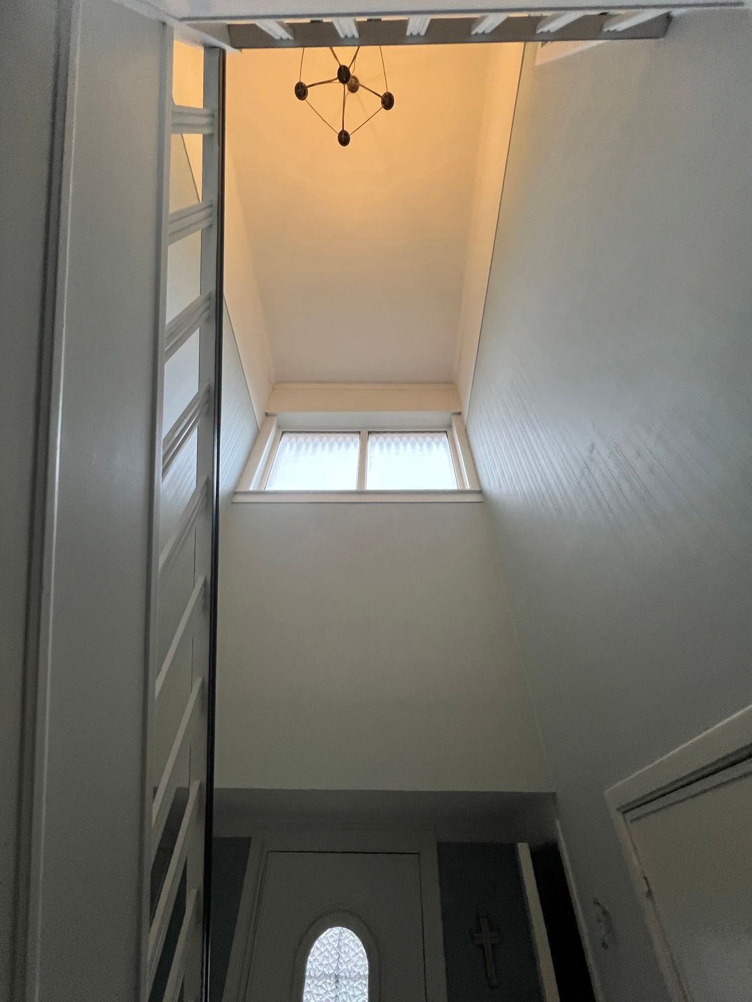 Ruime deels gerenoveerde villa met eclectische architectuur  foto 28