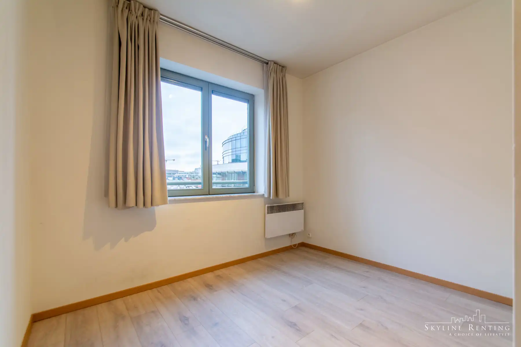 Prachtig ongemeubeld appartement met 2 KAMERS + 2 badkamers foto 11