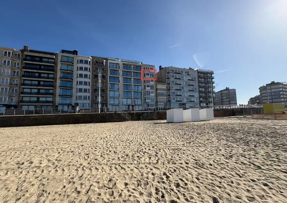  Uniek appartement te koop op de Zeedijk in Koksijde  foto 2