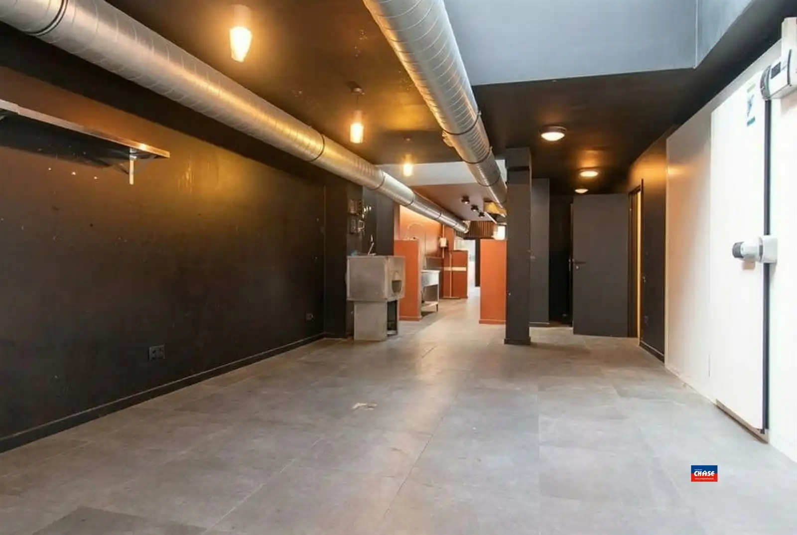 Handelspand op zeer gunstige ligging. foto 3