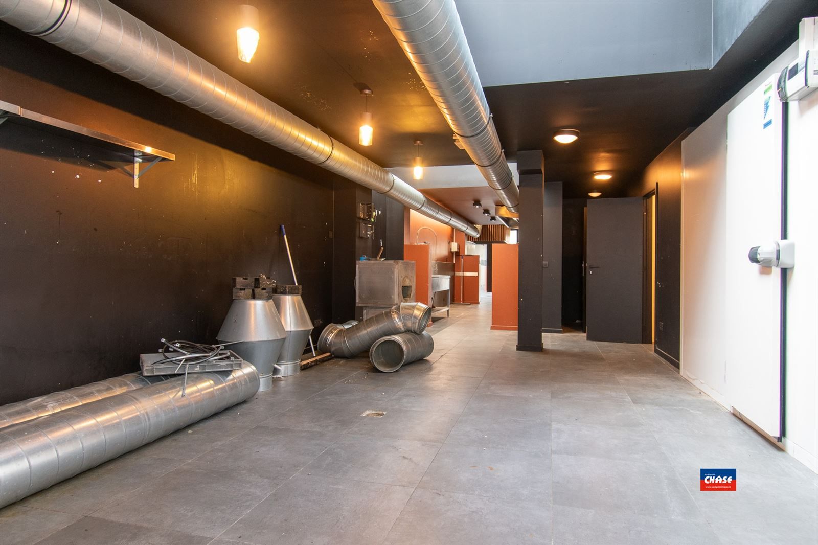 Handelspand op zeer gunstige ligging. foto 3