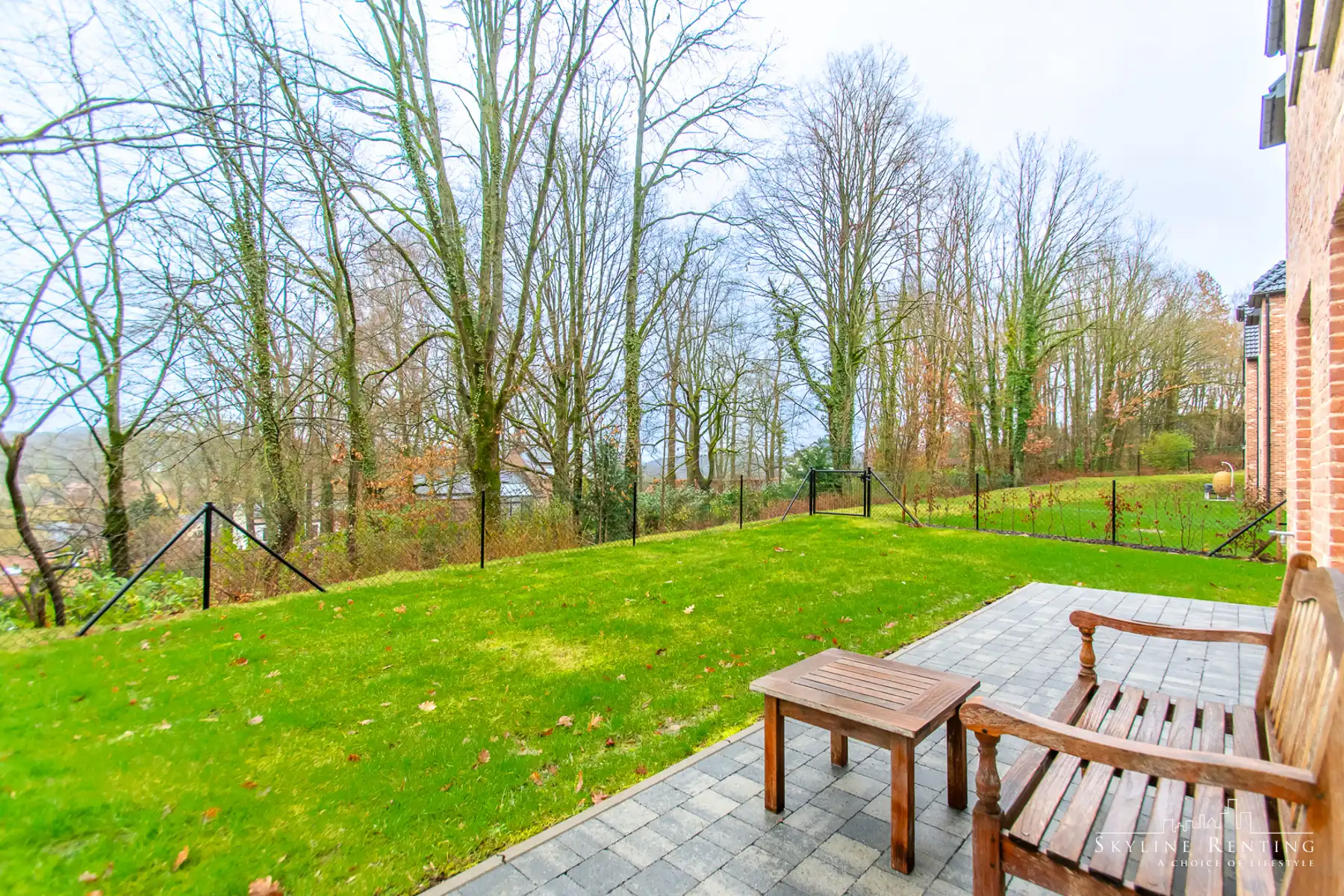 Nieuw 2slpk app. bemeubeld in privé-domein + prachtige tuin foto 9