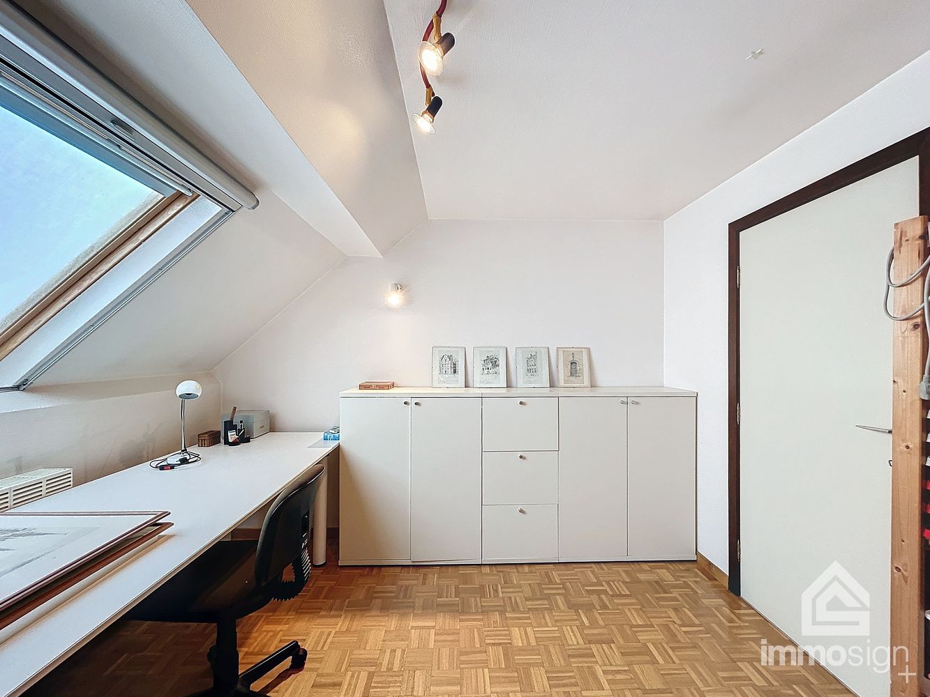 Ruim triplex appartement met vier slaapkamers in hartje Bocholt! foto 21
