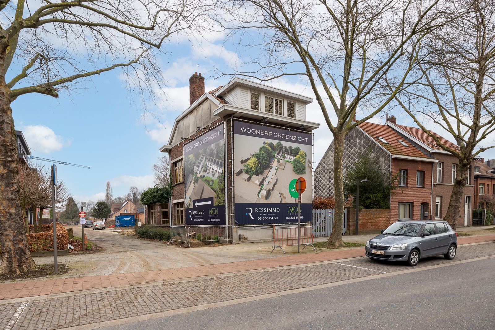 Zeer ruime woning met 4/5 slaapkamers op toplocatie in Ekeren ! foto 3