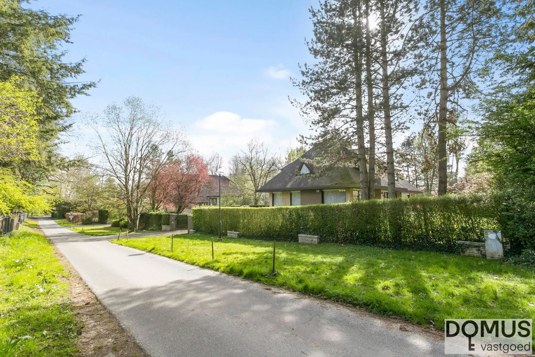 Statige villa met tijdloze architectuur op topligging  foto 37