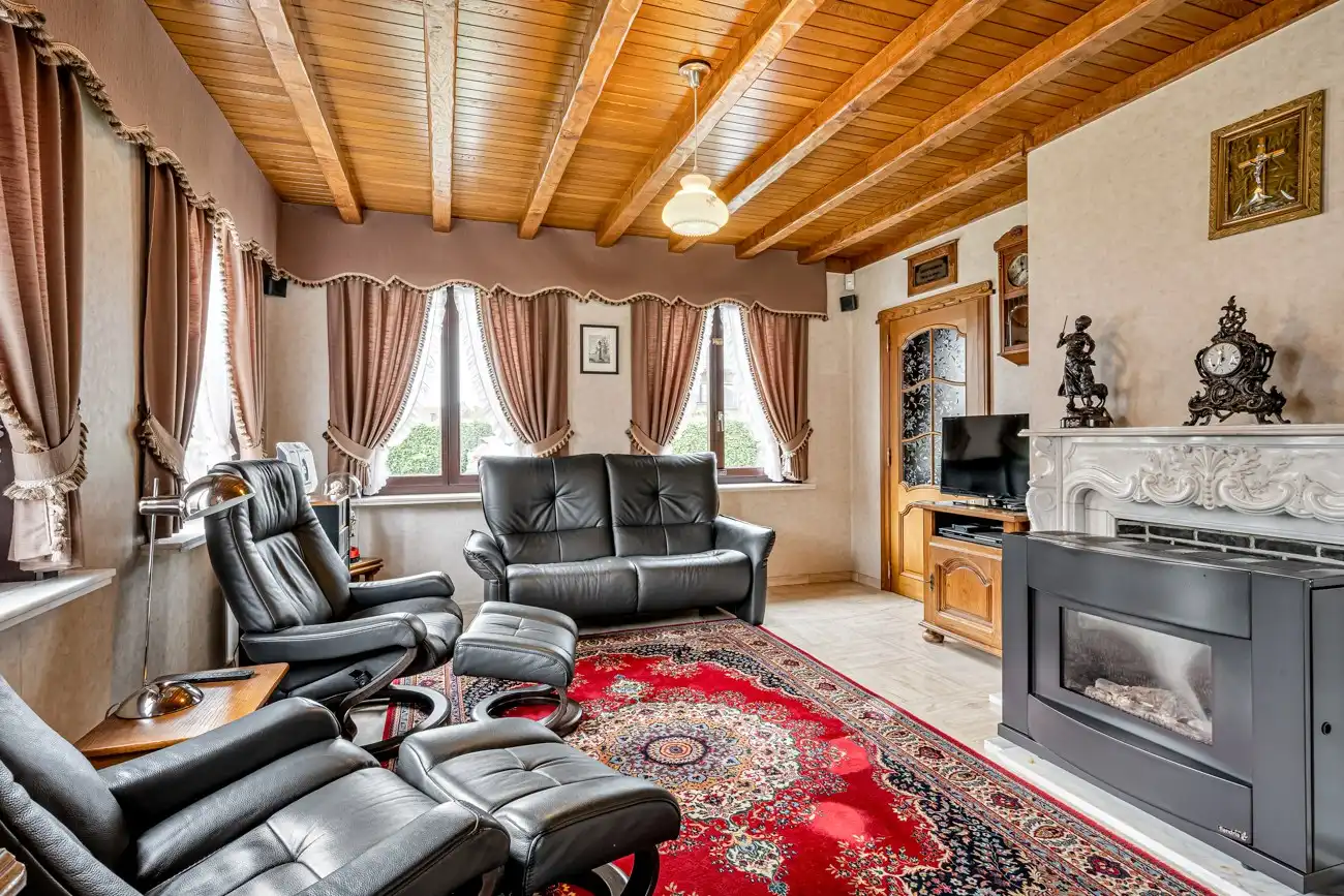 Praktische en ruime gezinswoning op rustige locatie nabij alle faciliteiten! foto 4