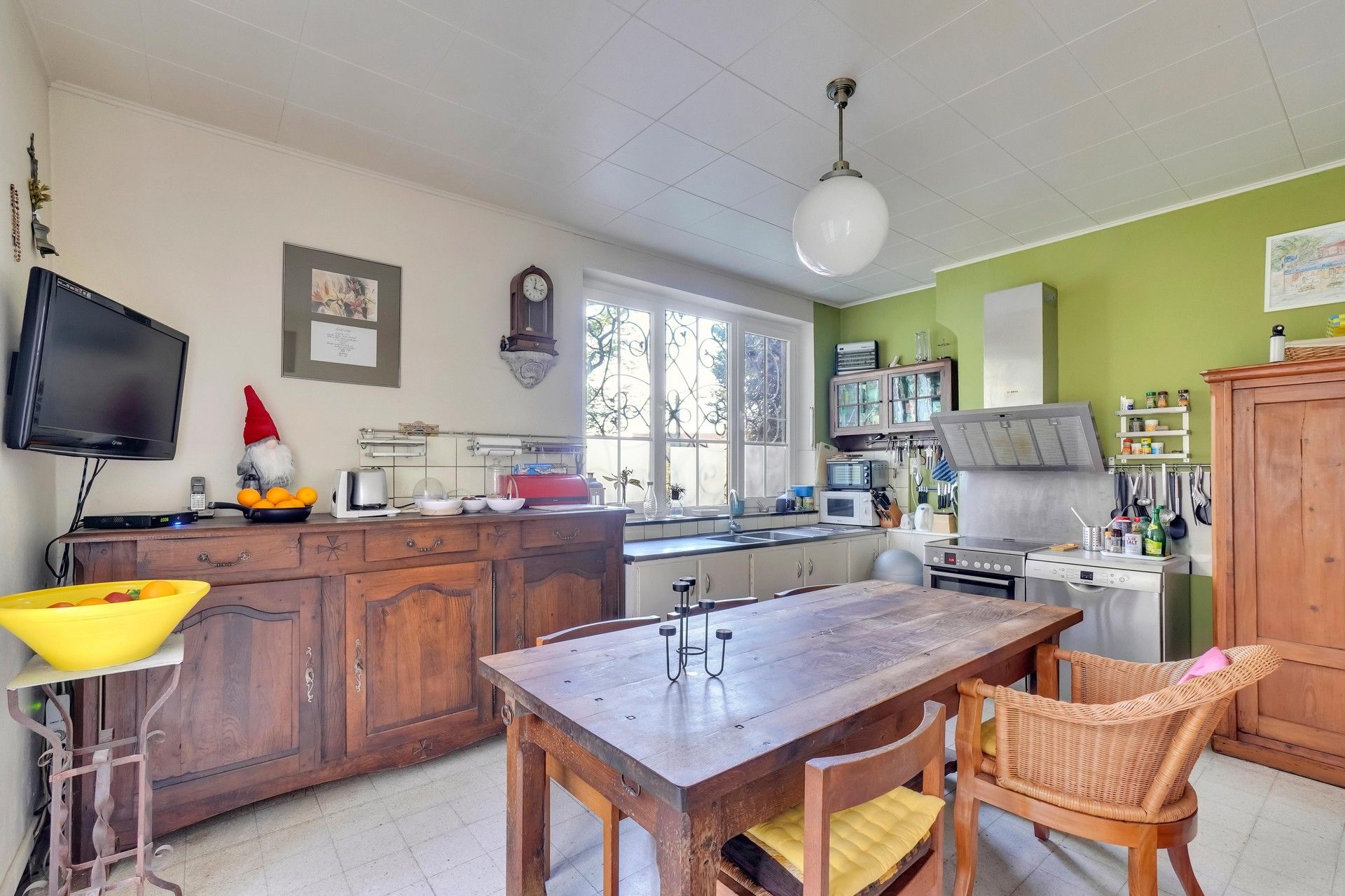EXCLUSIEVE VILLA + BOUWGROND IN DOODLOPENDE STRAAT foto 24