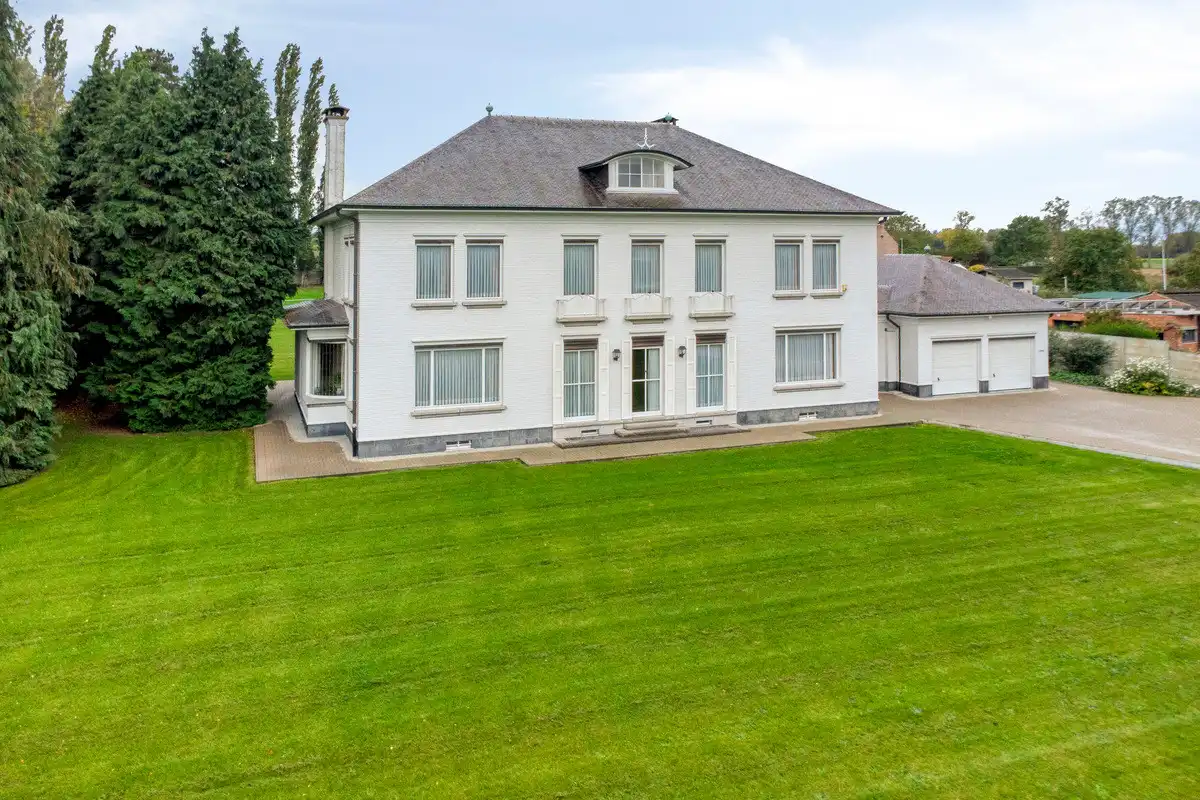 EXCLUSIEF VILLA-LANDHUIS OP 1HA09A87CA AAN STANDSRAND BILZEN. foto 42