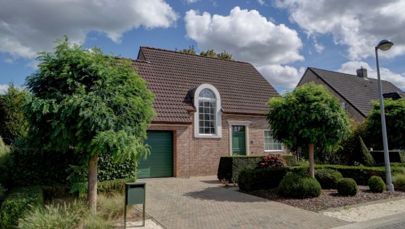 Landhuis van 172m² op 6 are 30 ca met zeer mooie tuin foto 5
