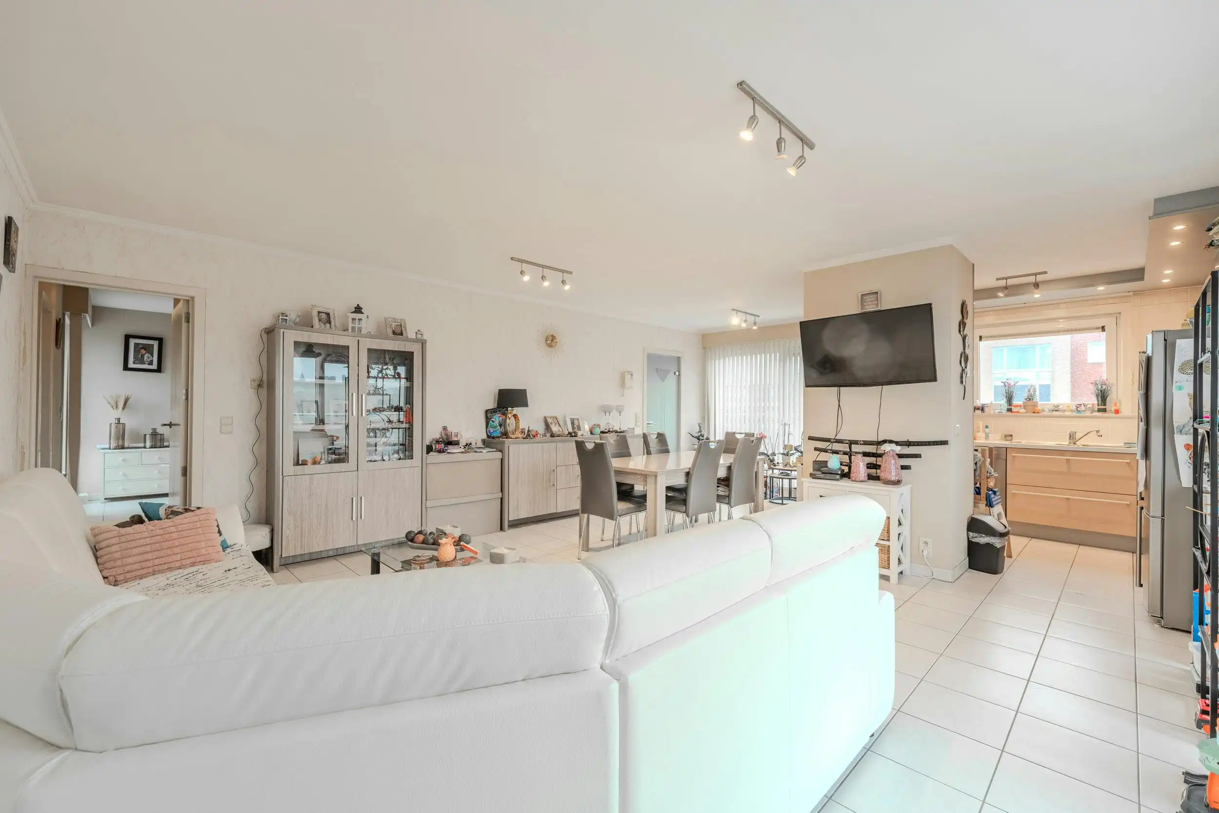 Ruim penthouse appartement met groot terras op toplocatie! foto 4