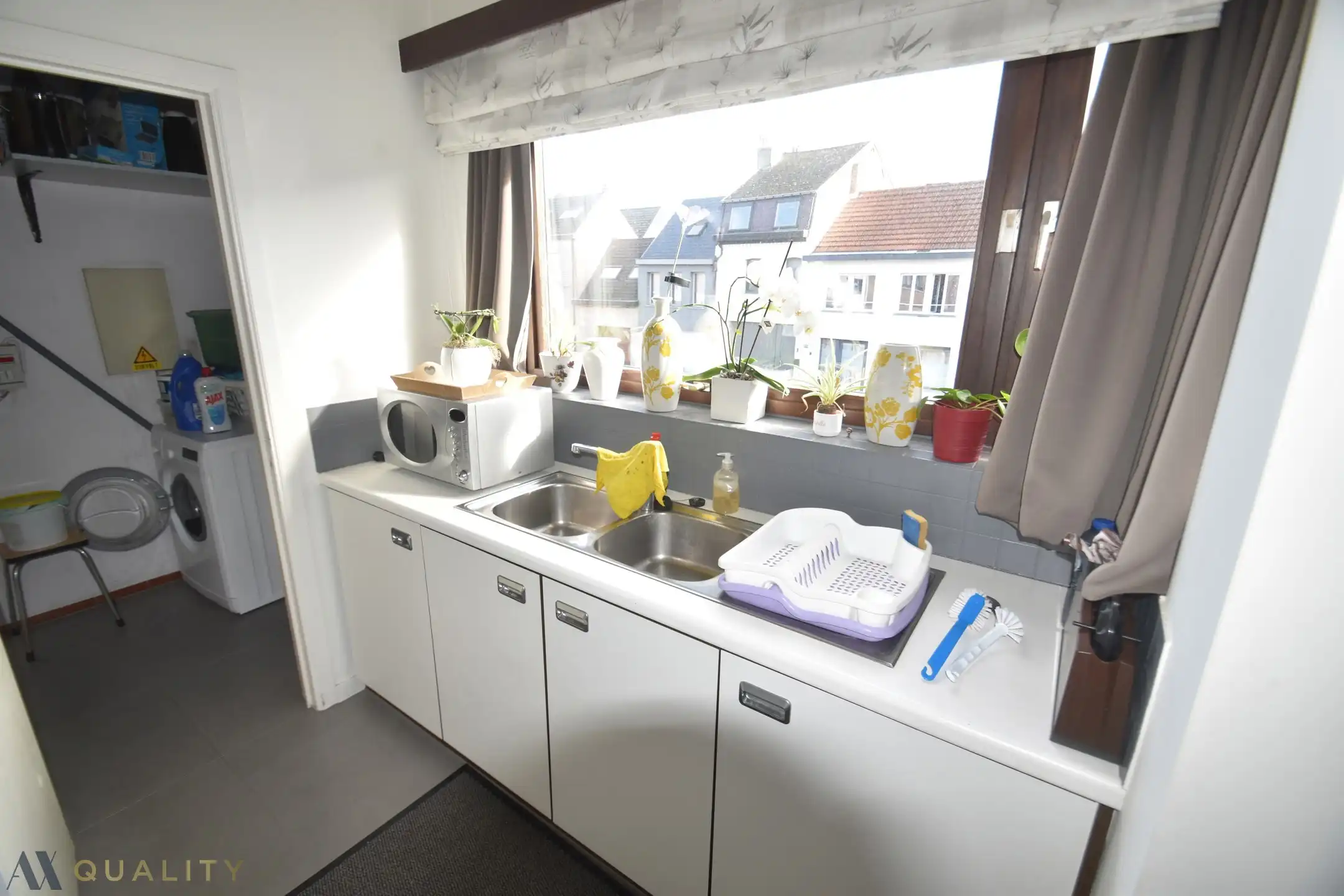 Ruim 3-slpk. duplex-appartement met garage, groot, zonnig terras en ruime bergzolder foto 9