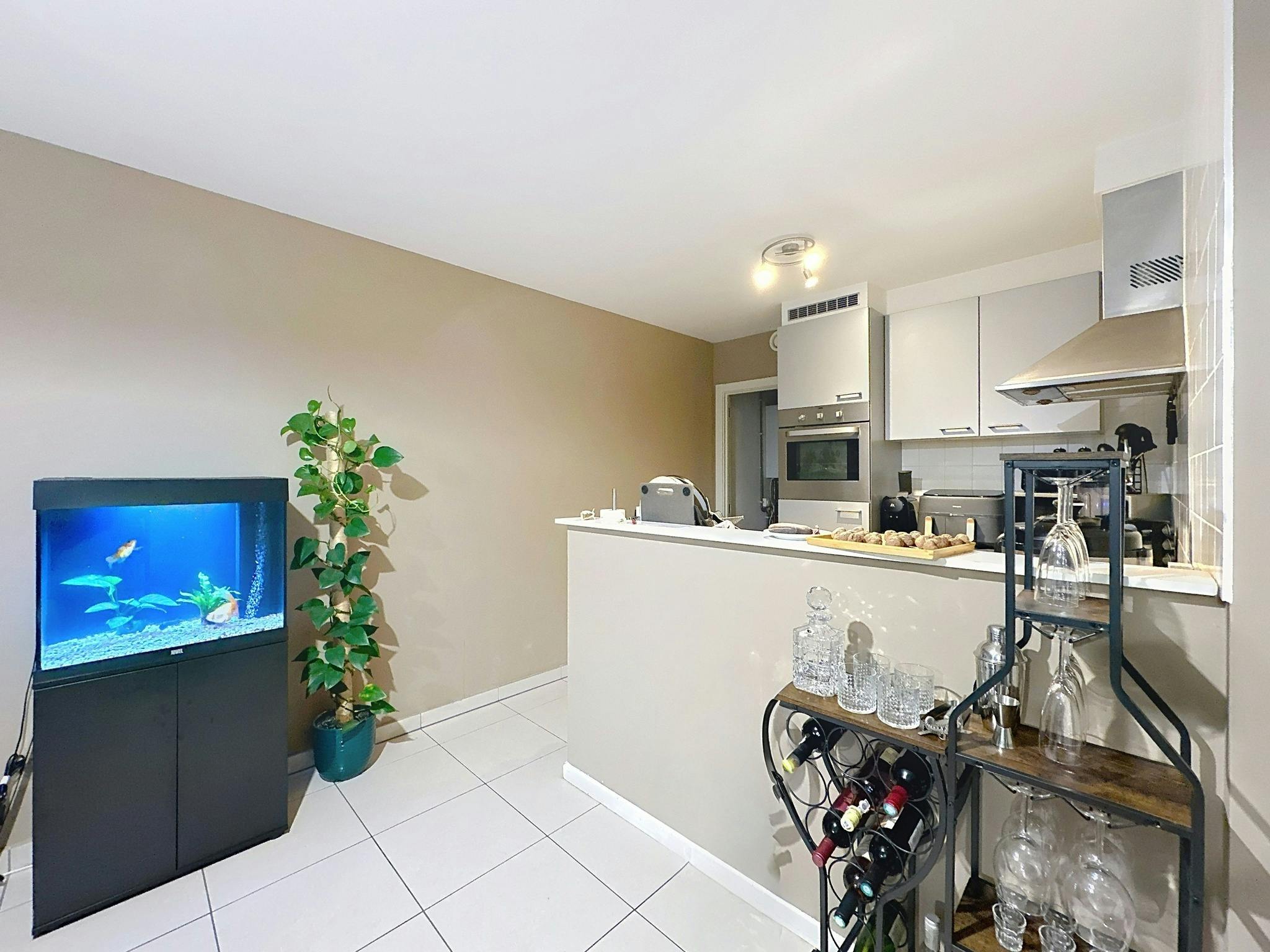 Instapklaar appartement met EPC A nabij het station van Brugge foto 3