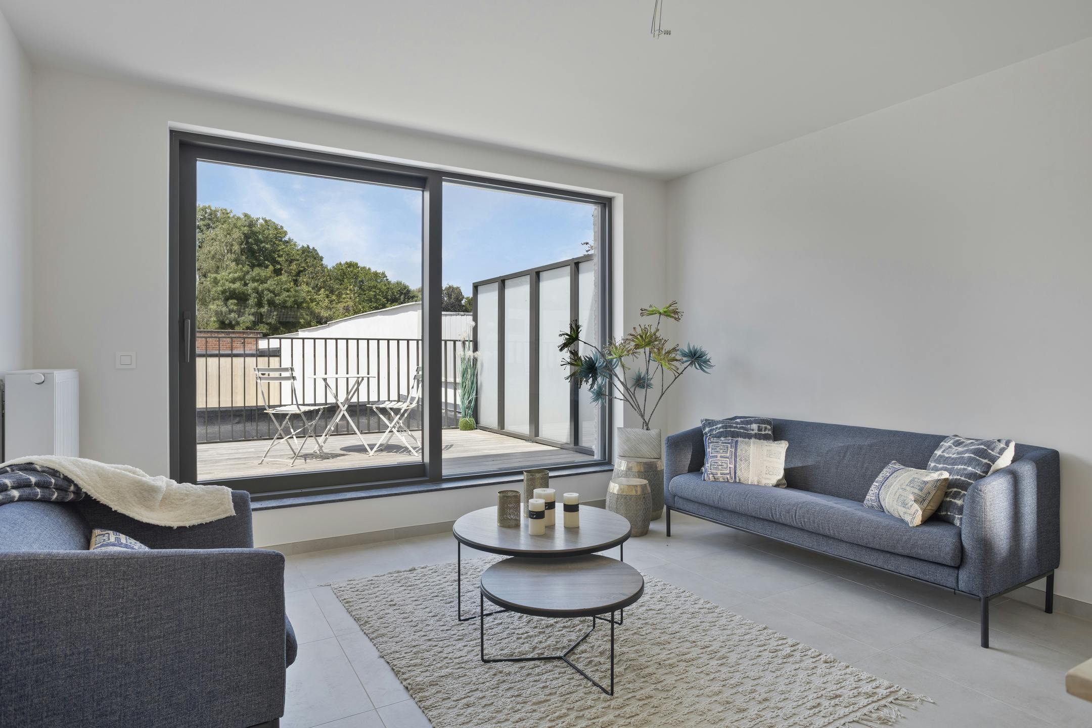 INSTAPKLAAR BEN-APPARTEMENT IN BAZEL MET 3 SLAAPK. + TERRAS foto 12