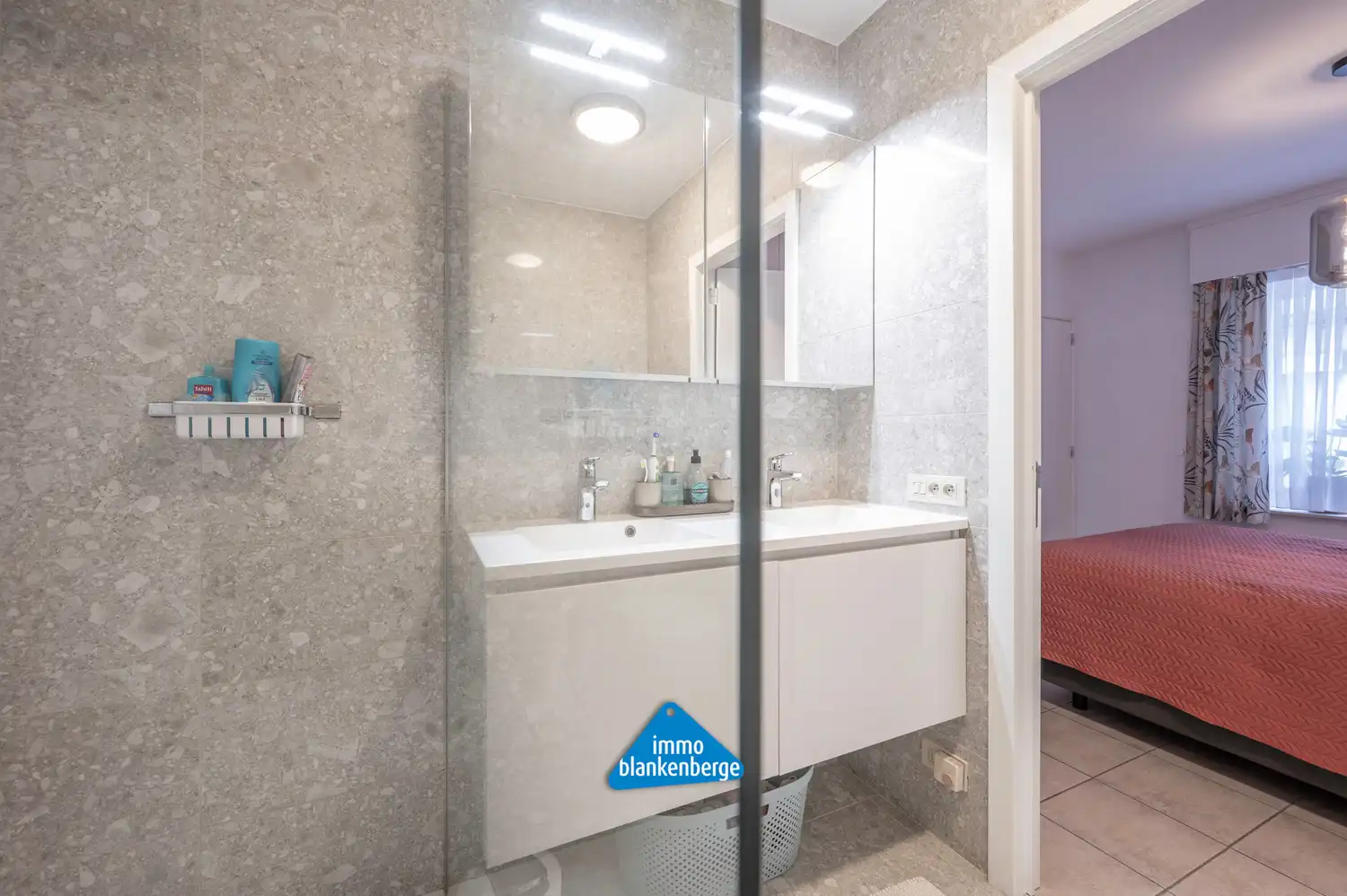 Instapklaar Gelijkvloers Appartement met 2 slaapkamers op een Topligging foto 8