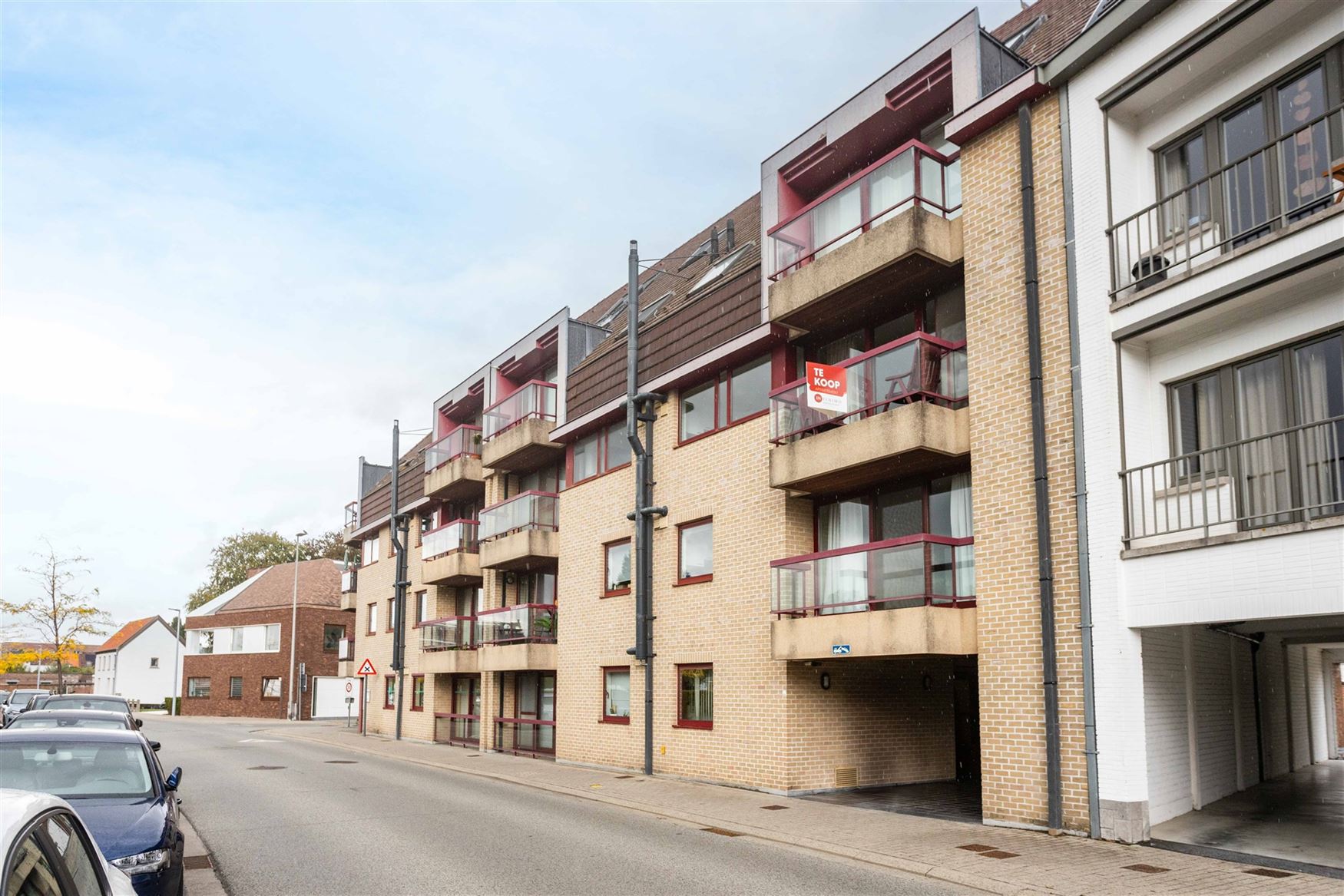 Instapklaar appartement met zonnig terras en topligging in Oudenaarde! foto 2