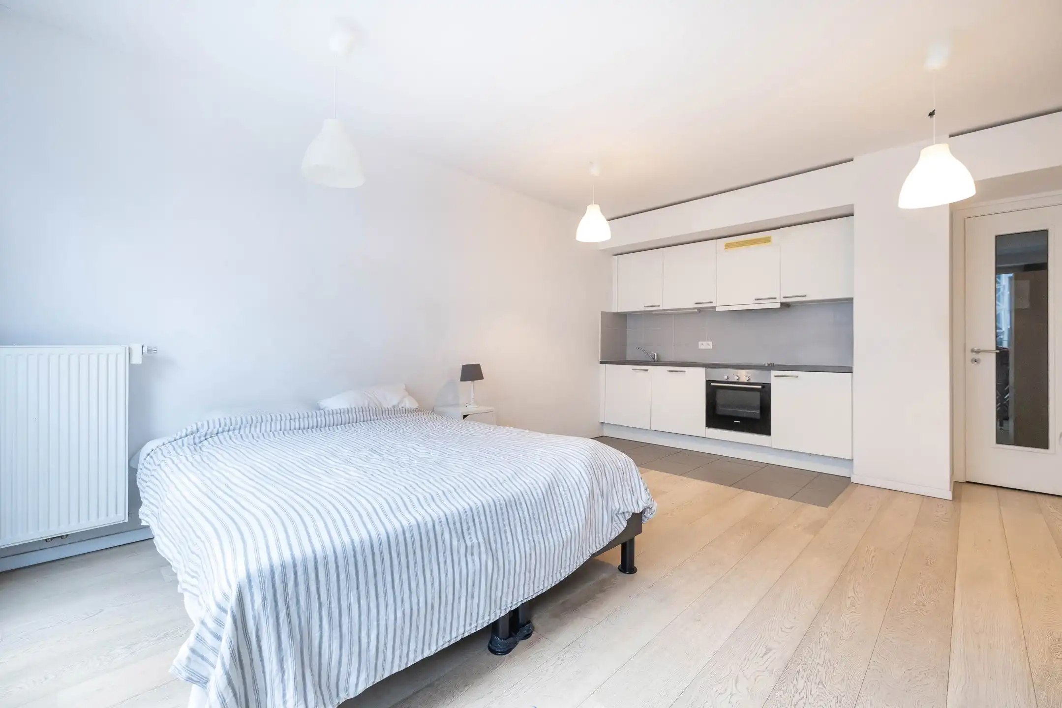 Nieuwe studio in de Europese wijk! foto 7