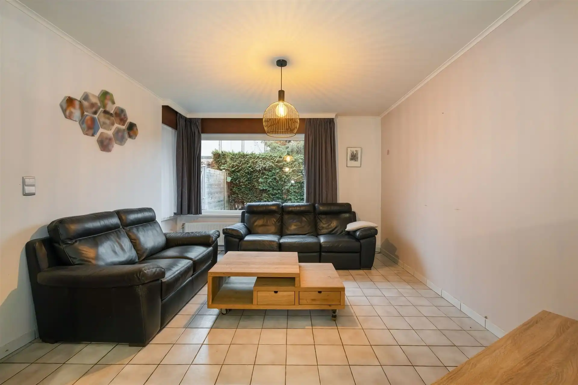 Instapklare gezinswoning met 3 slaapkamers nabij het centrum foto 4