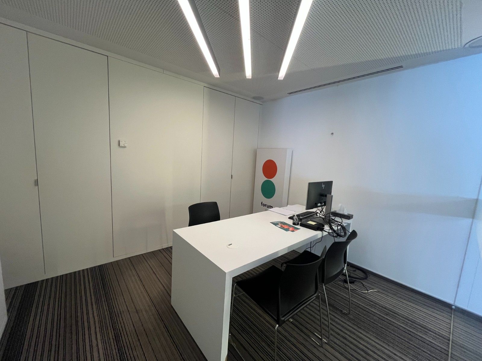 📢 Te huur: modern handelspand/kantoorruimte (175 m²) in hartje Waregem foto 8