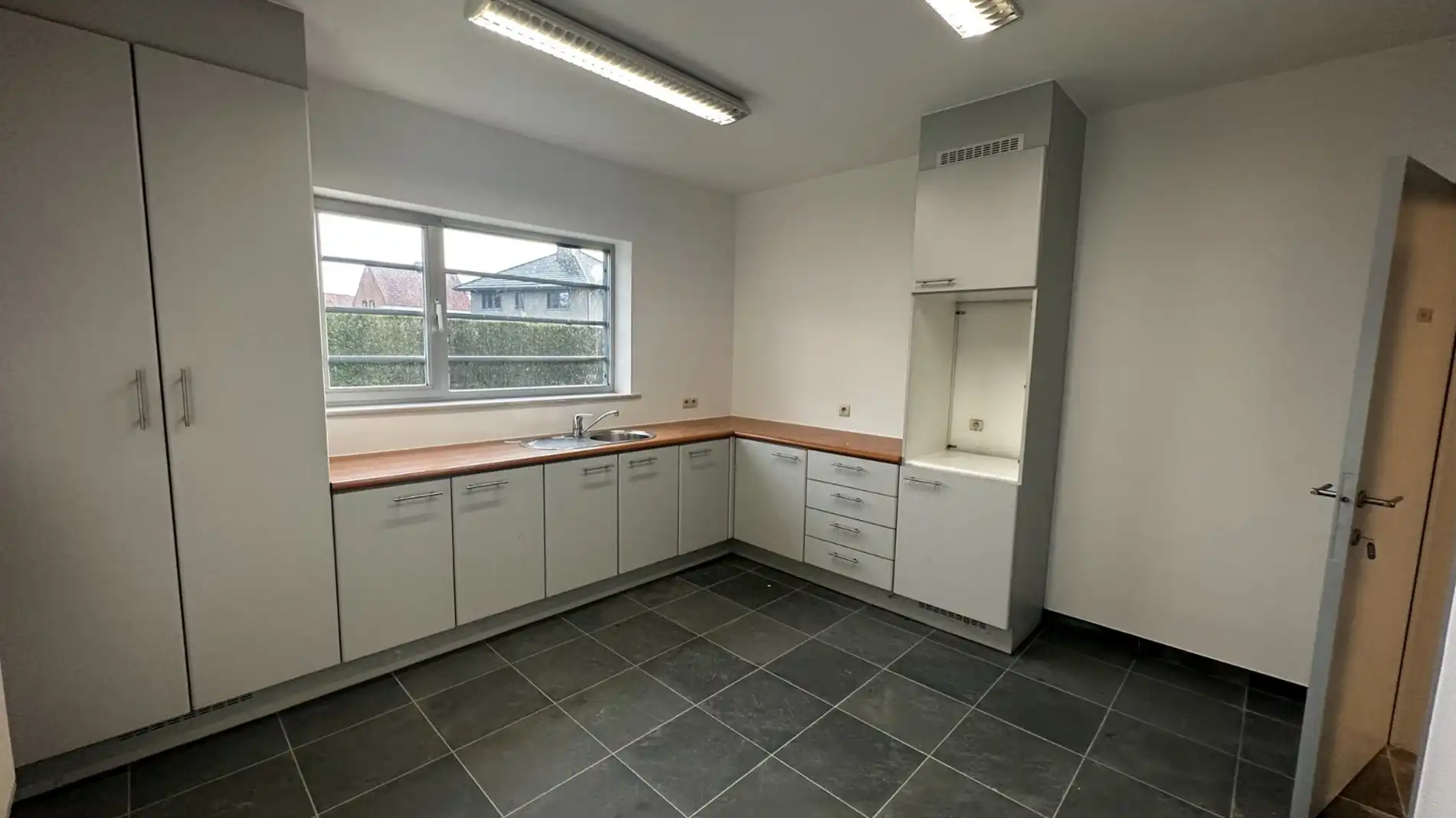 Handelspand te huur in Lokeren foto 8