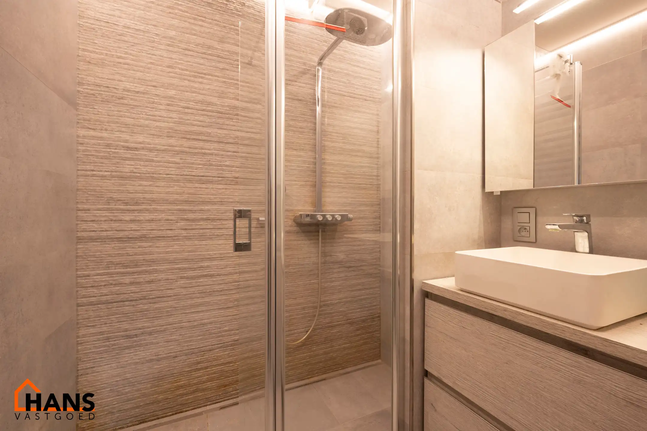 Gerenoveerd appartement  foto 12