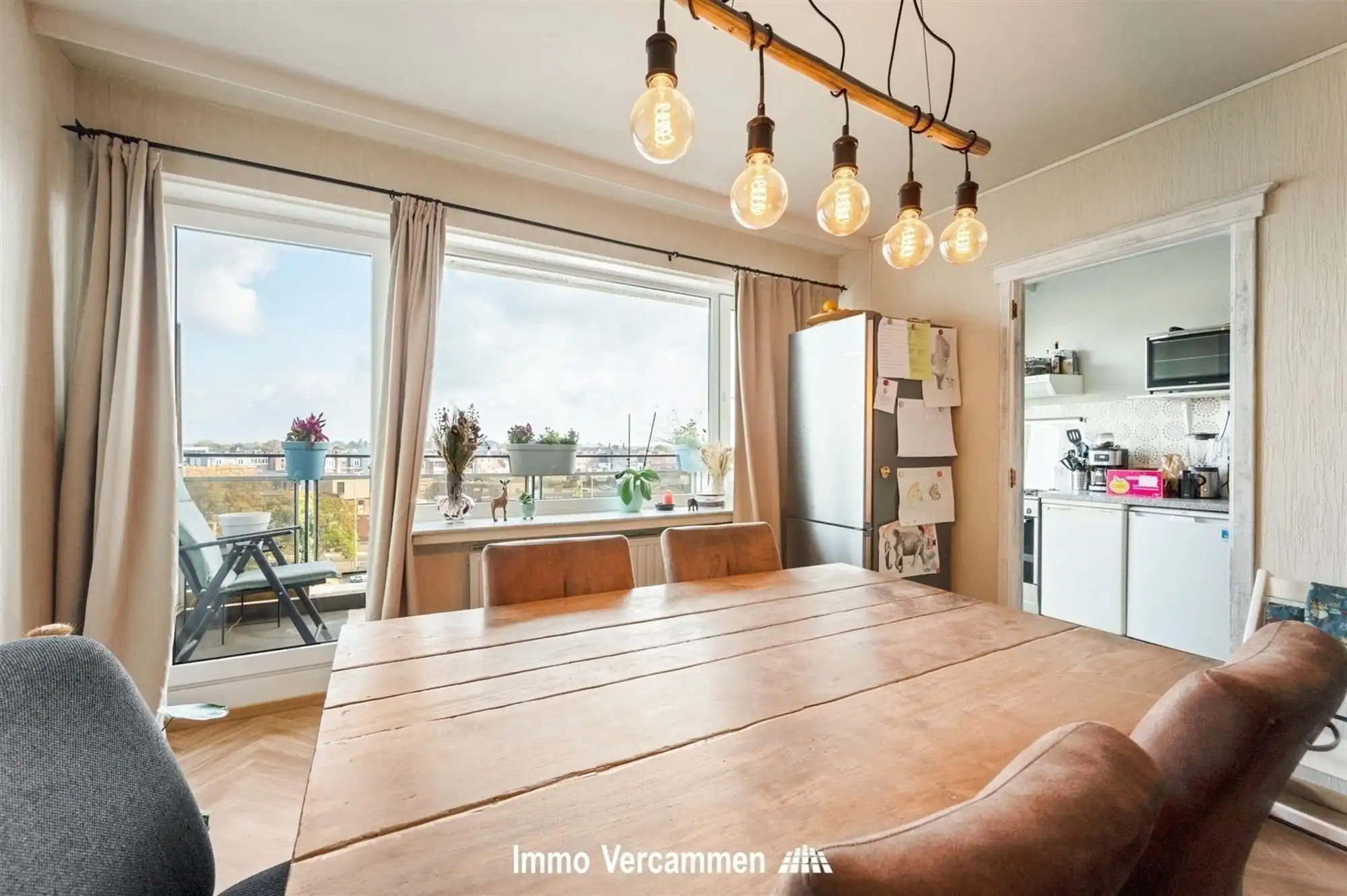 Lichtrijk appartement met 2 slaapkamers te Mechelen  foto 2