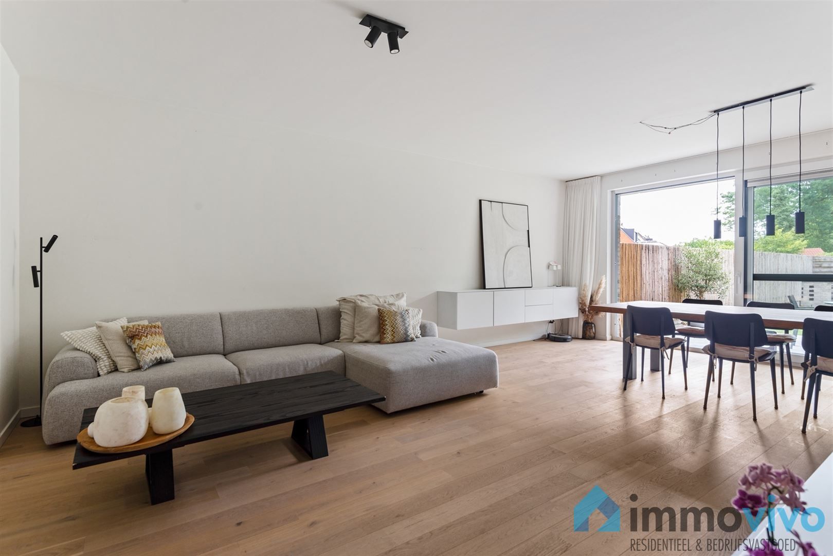 Prachtig gelijkvloers appartement met ruime tuin foto 10