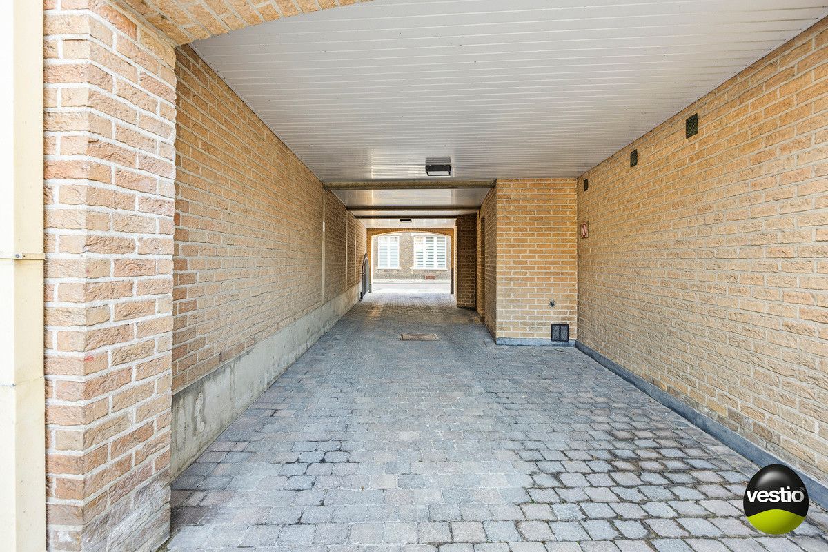 LUXUEUS APPARTEMENT VAN 170M² MET 3 SLAAPKAMERS IN CENTRUM BILZEN. foto 28