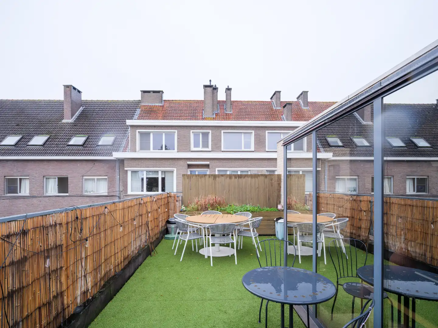 Lichtrijk bel-étage appartement met zonneterras foto 11