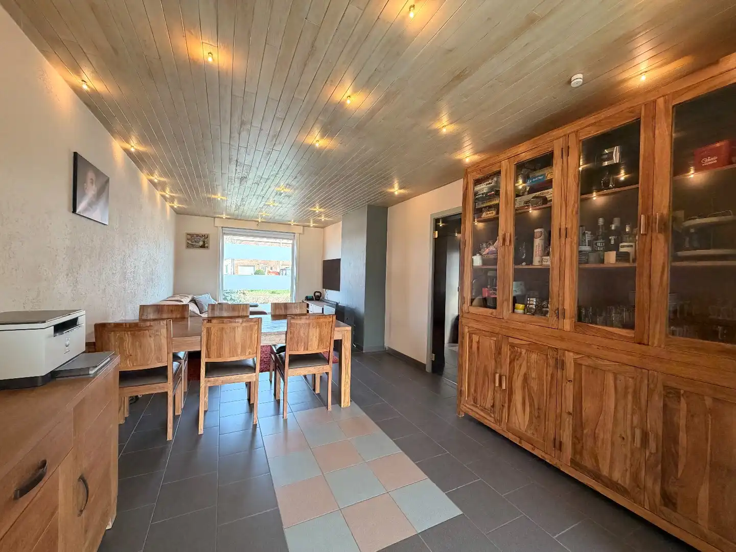 Instapklare halfopen bebouwing met ruime garage te koop in Harelbeke (Arendswijk) foto 3