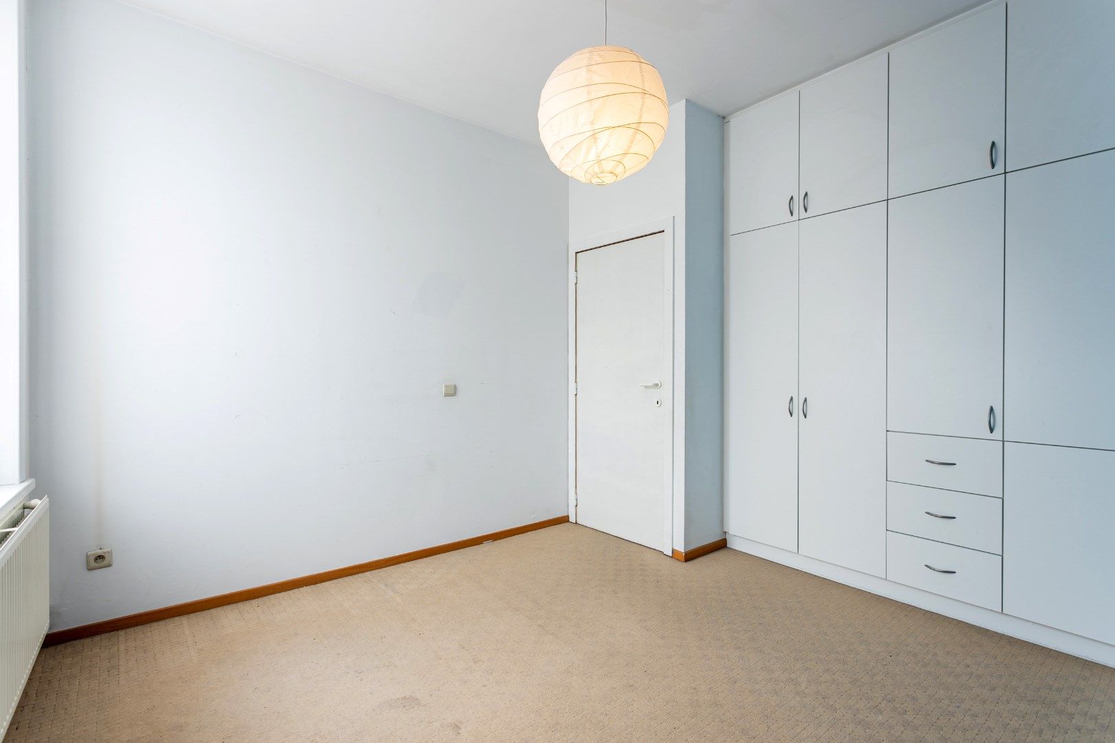 Instapklare woning met 3 slaapkamers, tuin en uitstekende ligging te Halle foto 12