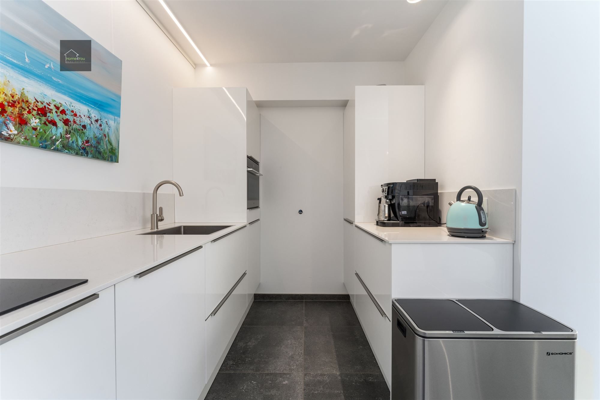 Unieke kans: recent hoekappartement met luxe afwerking & zon! foto 4
