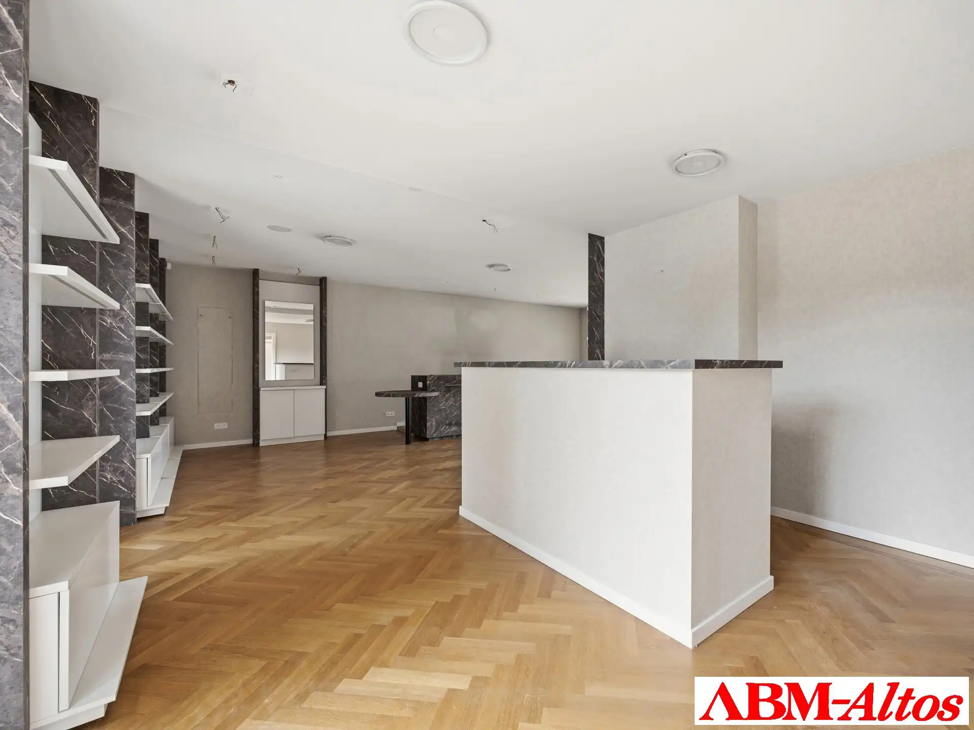 Commerciële villa op een strategische locatie bij Haasrode foto 4