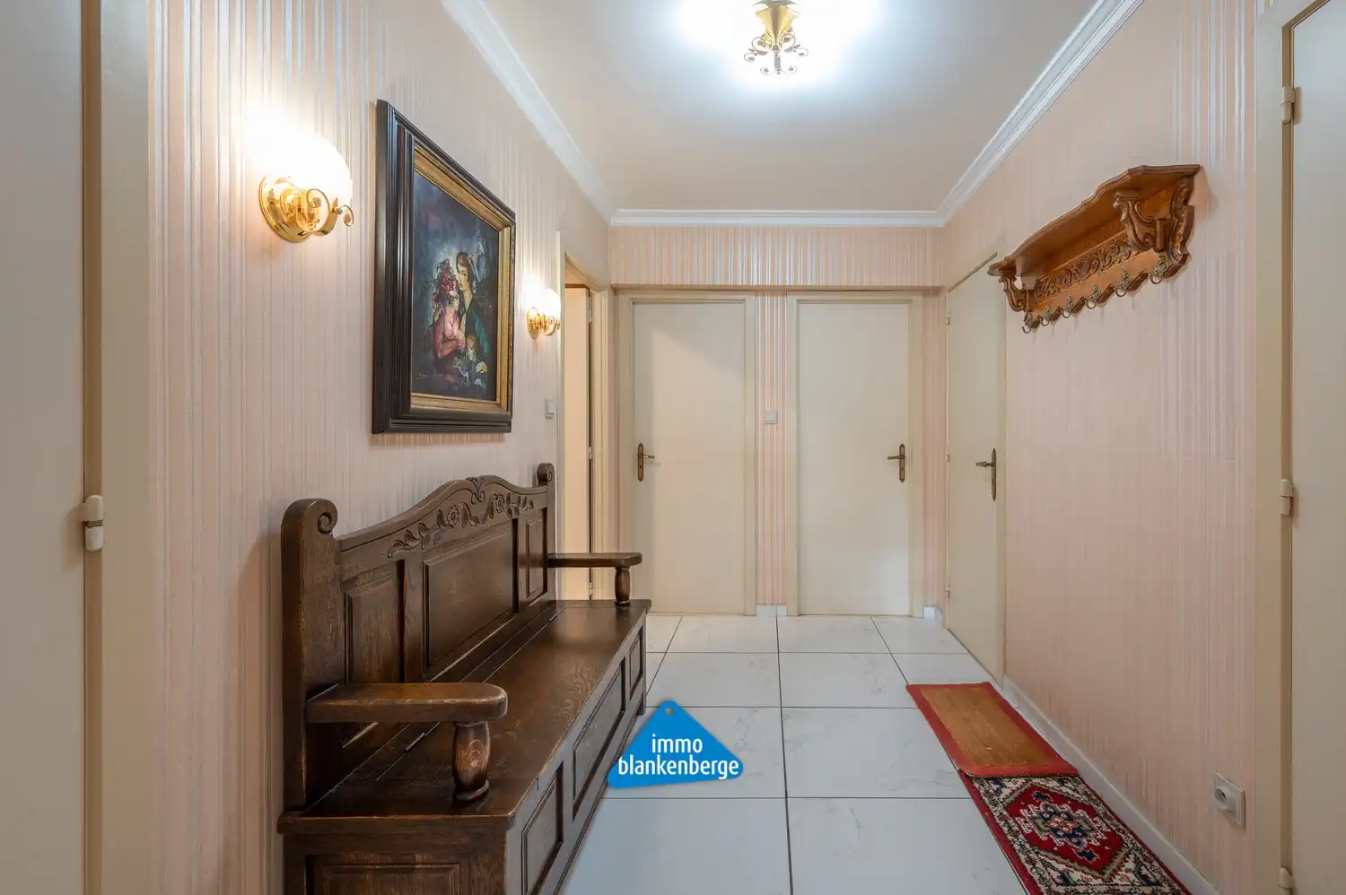 Ruim en lichtrijk appartement met open zicht op de Grote Markt van Blankenberge foto 8