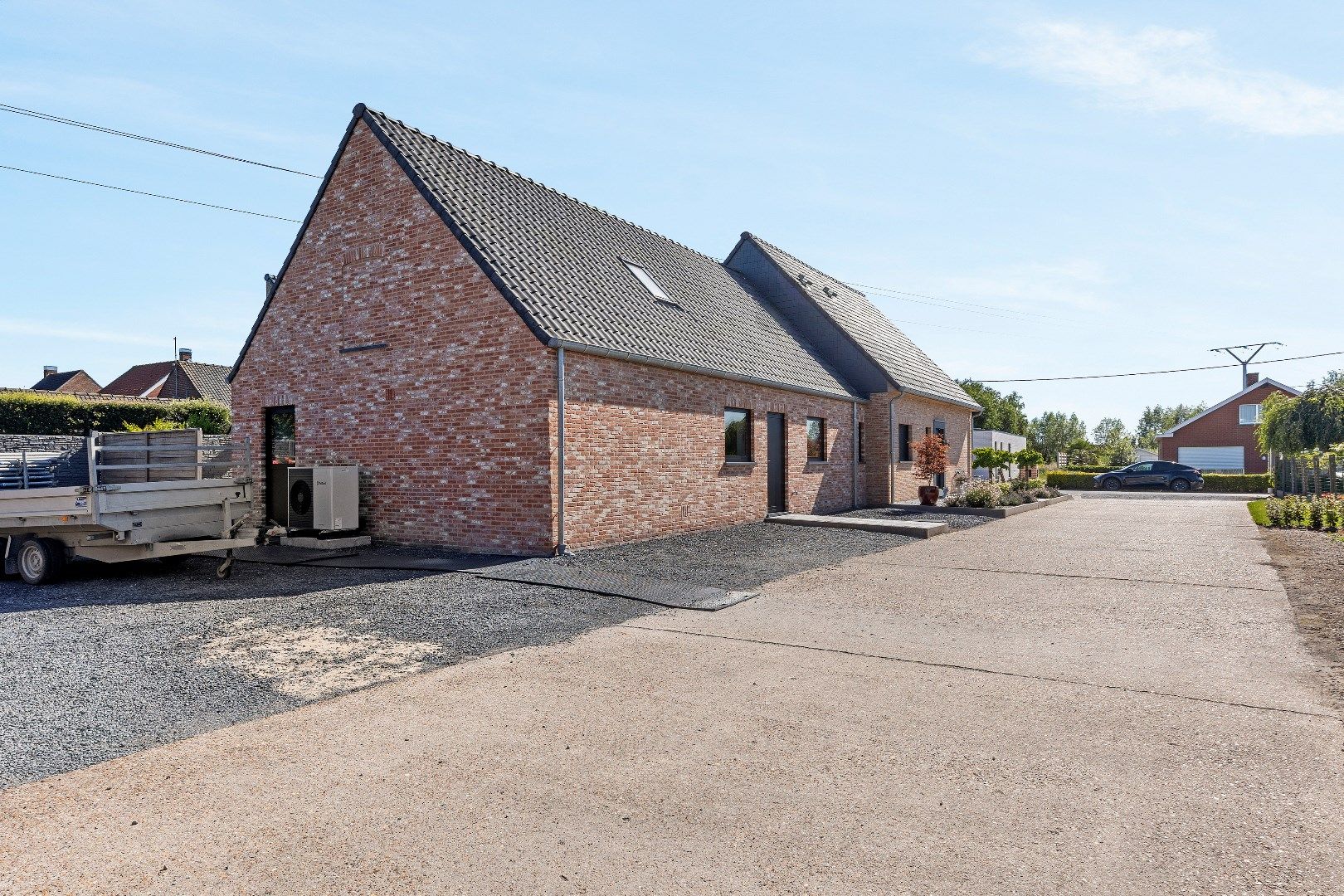 Prachtig gerenoveerde villa met 4 slaapkamers en ruime loods. foto 23