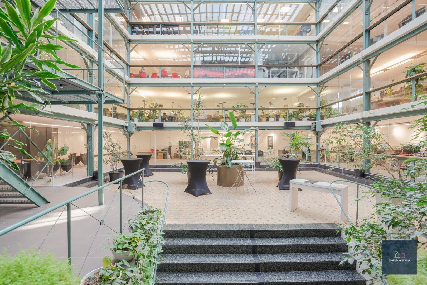 Privatieve kantoorruimte met gebruik van gemene delen foto 4